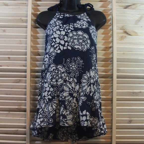 Lot of 4 Ladies Small Tops - Picture 2 of 5